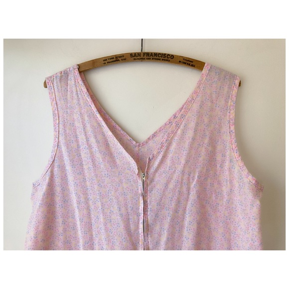 Vintage 40s/50s dainty daisy print chore romper. - Picture 2 of 4